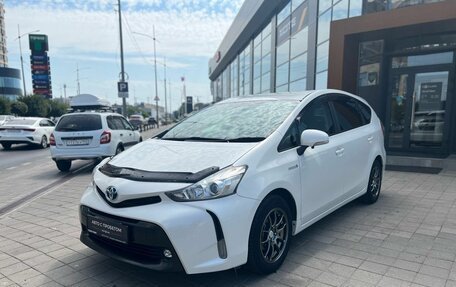 Toyota Prius Alpha I (ZVW40/41), 2015 год, 1 480 000 рублей, 1 фотография