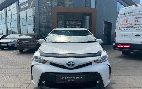 Toyota Prius Alpha I (ZVW40/41), 2015 год, 1 480 000 рублей, 2 фотография