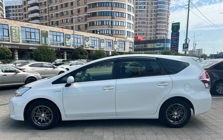 Toyota Prius Alpha I (ZVW40/41), 2015 год, 1 480 000 рублей, 8 фотография