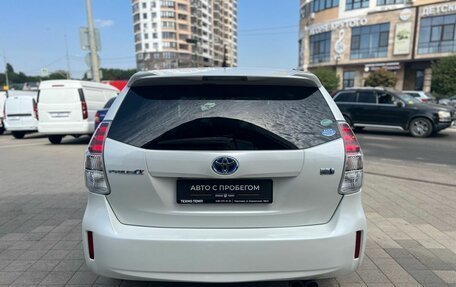 Toyota Prius Alpha I (ZVW40/41), 2015 год, 1 480 000 рублей, 6 фотография