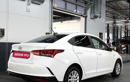 Hyundai Solaris II рестайлинг, 2021 год, 1 090 000 рублей, 4 фотография