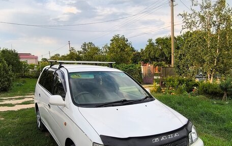 Toyota Gaia, 2003 год, 630 000 рублей, 2 фотография