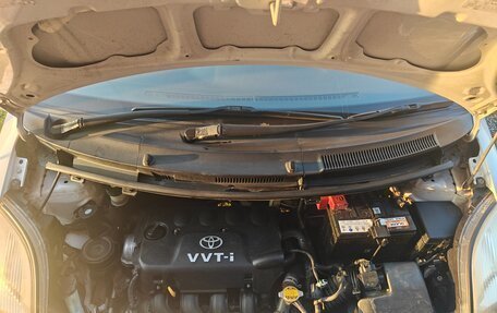 Toyota Vitz, 2009 год, 700 000 рублей, 6 фотография