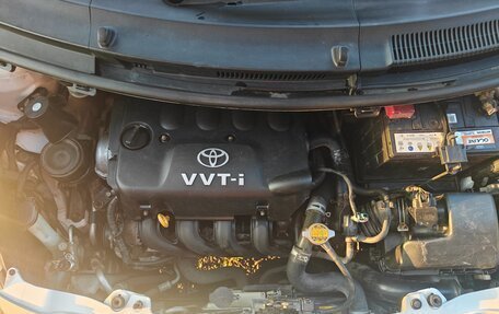 Toyota Vitz, 2009 год, 700 000 рублей, 3 фотография