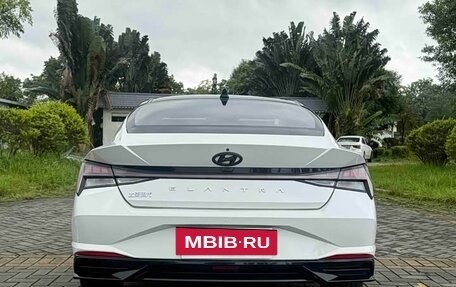 Hyundai Elantra, 2022 год, 1 140 000 рублей, 6 фотография