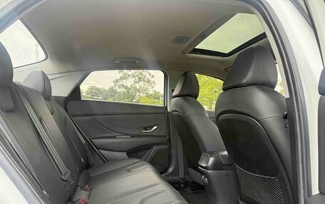 Hyundai Elantra, 2022 год, 1 140 000 рублей, 20 фотография