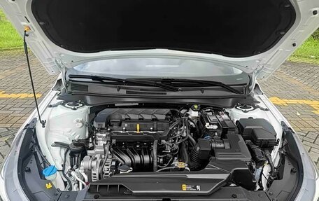 Hyundai Elantra, 2022 год, 1 140 000 рублей, 21 фотография