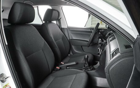 Skoda Rapid I, 2017 год, 1 060 000 рублей, 8 фотография