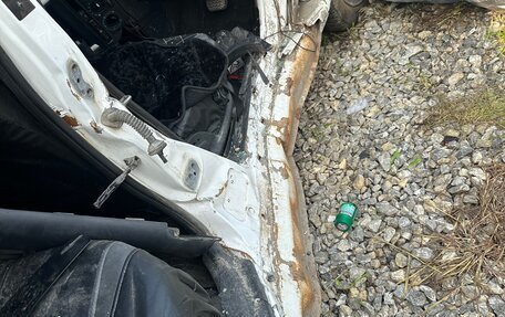 Toyota Ist II, 2003 год, 185 000 рублей, 6 фотография