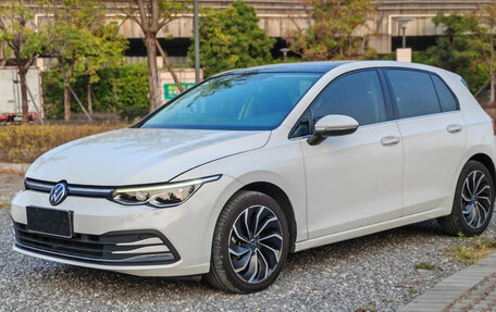 Volkswagen Golf VIII, 2022 год, 1 541 007 рублей, 3 фотография