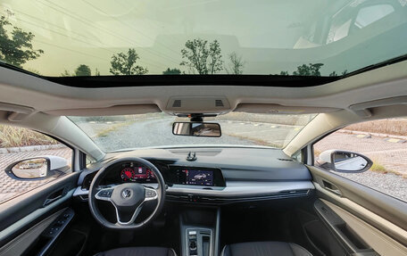 Volkswagen Golf VIII, 2022 год, 1 541 007 рублей, 9 фотография
