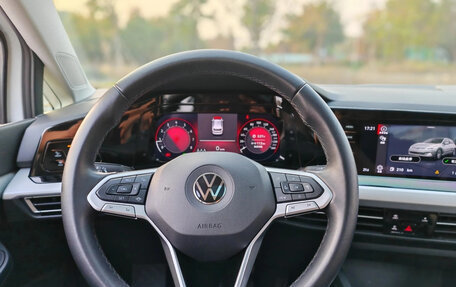 Volkswagen Golf VIII, 2022 год, 1 541 007 рублей, 11 фотография
