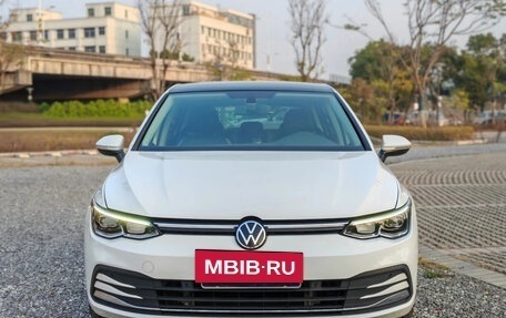 Volkswagen Golf VIII, 2022 год, 1 541 007 рублей, 2 фотография