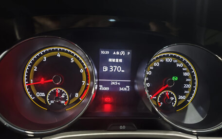 Volkswagen Touran III, 2022 год, 1 760 005 рублей, 13 фотография