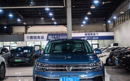 Volkswagen Tharu, 2023 год, 3 420 000 рублей, 4 фотография