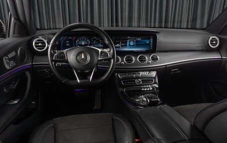 Mercedes-Benz E-Класс, 2017 год, 2 839 000 рублей, 10 фотография