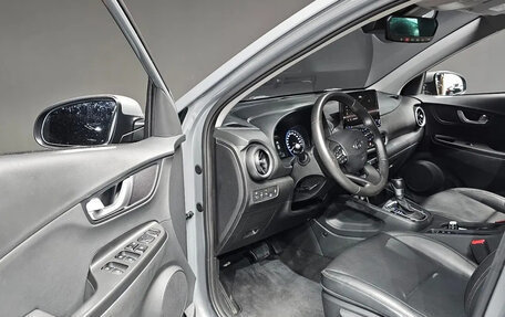 Hyundai Kona I, 2022 год, 1 857 000 рублей, 5 фотография