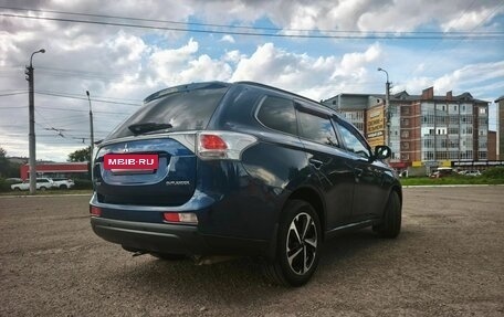 Mitsubishi Outlander III рестайлинг 3, 2013 год, 1 500 000 рублей, 7 фотография