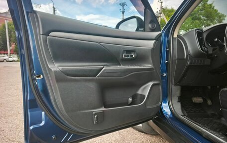 Mitsubishi Outlander III рестайлинг 3, 2013 год, 1 500 000 рублей, 19 фотография