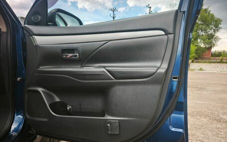 Mitsubishi Outlander III рестайлинг 3, 2013 год, 1 500 000 рублей, 24 фотография
