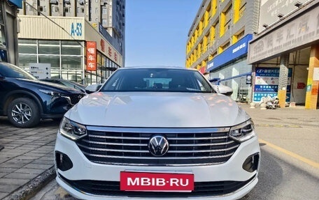 Volkswagen Lavida, 2022 год, 1 084 007 рублей, 2 фотография