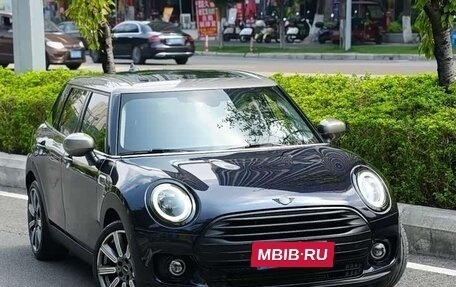 MINI Clubman, 2022 год, 1 820 000 рублей, 7 фотография