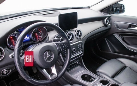 Mercedes-Benz GLA, 2018 год, 2 170 000 рублей, 9 фотография