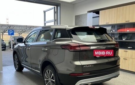 Geely Atlas, 2023 год, 2 100 000 рублей, 6 фотография