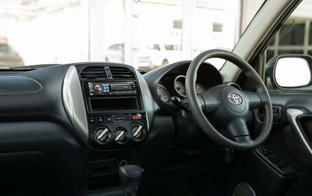 Toyota RAV4, 2003 год, 690 000 рублей, 10 фотография