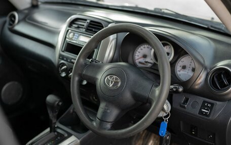 Toyota RAV4, 2003 год, 690 000 рублей, 11 фотография
