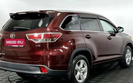 Toyota Highlander III, 2014 год, 2 850 000 рублей, 6 фотография