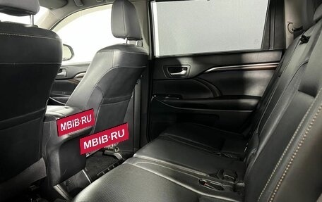 Toyota Highlander III, 2014 год, 2 850 000 рублей, 11 фотография