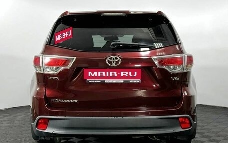 Toyota Highlander III, 2014 год, 2 850 000 рублей, 7 фотография