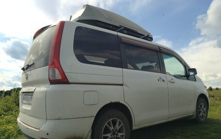 Nissan Serena III, 2005 год, 870 000 рублей, 8 фотография