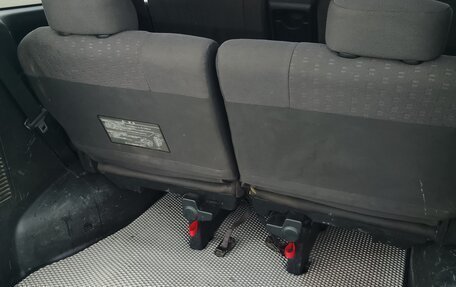 Nissan Serena III, 2005 год, 870 000 рублей, 12 фотография