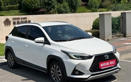 Toyota Yaris XP150 рестайлинг, 2021 год, 1 090 000 рублей, 3 фотография