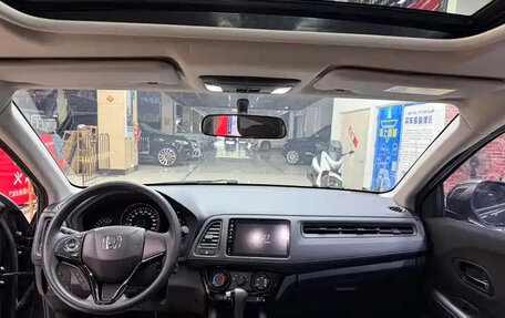 Honda Vezel, 2022 год, 1 190 666 рублей, 10 фотография