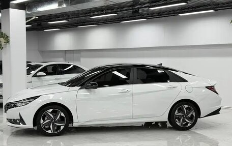 Hyundai Elantra, 2022 год, 1 290 005 рублей, 3 фотография