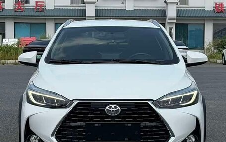Toyota Yaris XP150 рестайлинг, 2022 год, 1 170 000 рублей, 2 фотография