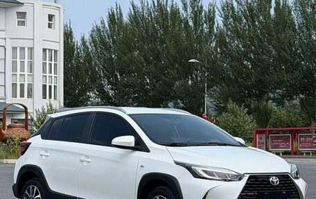 Toyota Yaris XP150 рестайлинг, 2022 год, 1 170 000 рублей, 3 фотография