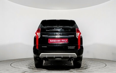 Mitsubishi Pajero Sport III рестайлинг, 2019 год, 3 190 000 рублей, 6 фотография