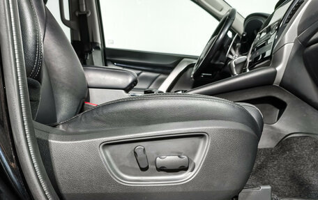 Mitsubishi Pajero Sport III рестайлинг, 2019 год, 3 190 000 рублей, 15 фотография