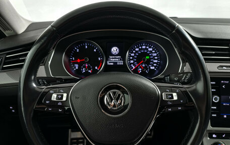 Volkswagen Passat B8 рестайлинг, 2017 год, 2 290 000 рублей, 16 фотография