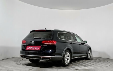 Volkswagen Passat B8 рестайлинг, 2017 год, 2 290 000 рублей, 5 фотография