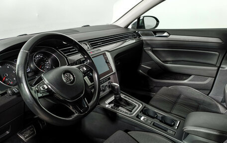 Volkswagen Passat B8 рестайлинг, 2017 год, 2 290 000 рублей, 9 фотография