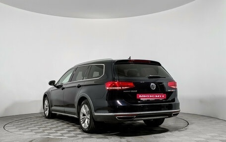 Volkswagen Passat B8 рестайлинг, 2017 год, 2 290 000 рублей, 7 фотография