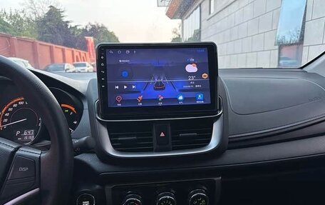 Toyota Yaris XP150 рестайлинг, 2021 год, 1 150 000 рублей, 8 фотография