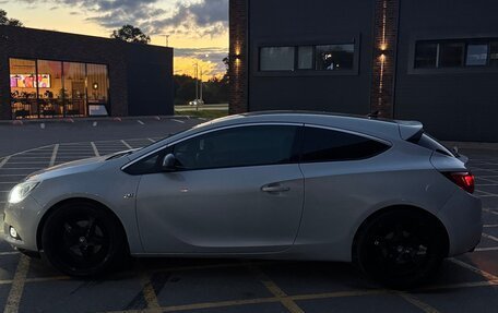Opel Astra J, 2011 год, 795 000 рублей, 9 фотография