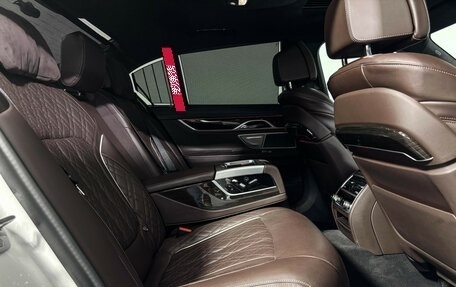 BMW 7 серия, 2021 год, 7 500 000 рублей, 14 фотография
