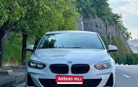 BMW 1 серия, 2022 год, 1 580 000 рублей, 2 фотография